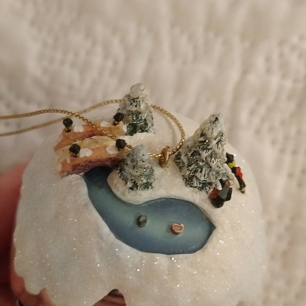 ⚜️ 🎄 Thomas Kinkade 2006 Sleigh Bell Ornaments - Picture 7 of 8